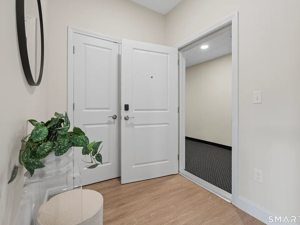 55 Steele Blvd #101