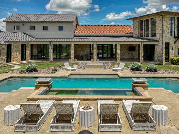 11802 E Rocky Creek Rd, Crowley, TX 76036