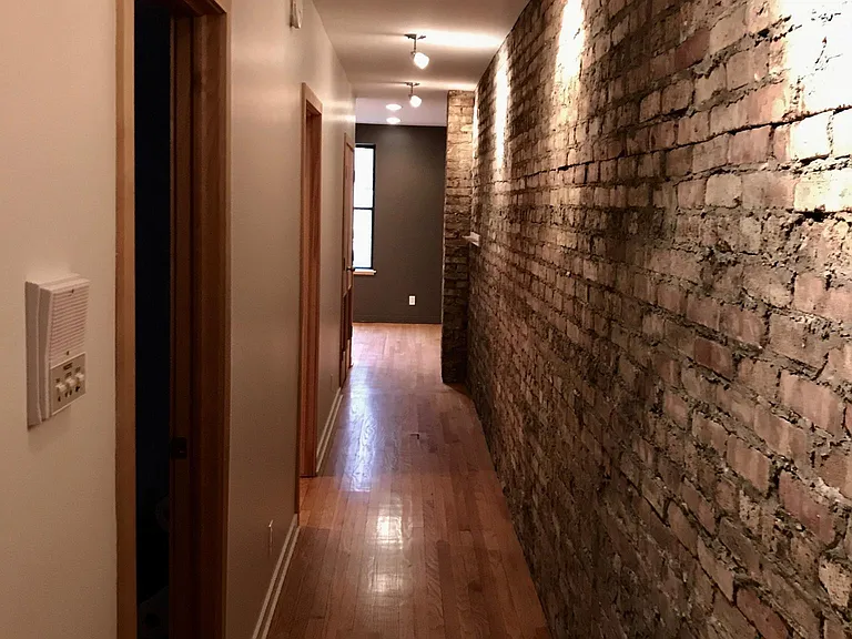 2335 W McLean Ave #2 — Photo 3