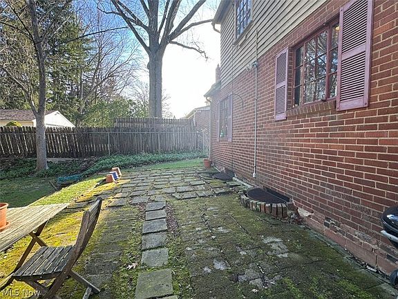 5th image of 1535 Marlowe Ave