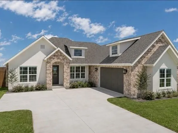 1707 Twin Oaks Cir, Brenham, TX 77833