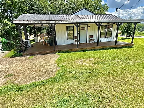 5641 Church St, Flowery Branch, GA 30542
