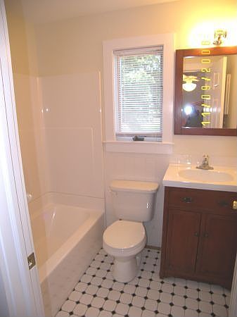 In-law apartment bath