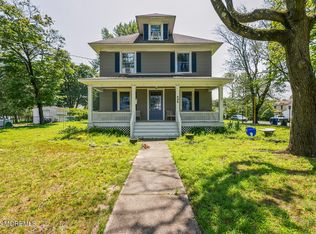 496 W Park Ave, Oakhurst, NJ 07755