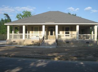 134 Espy Ave, Pass Christian, MS 39571