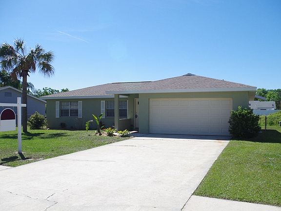 2nd image of 1011 Pinegrove Dr