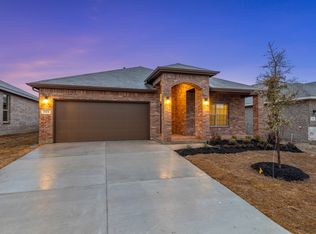 732 Shepperton Way, Justin, TX 76247