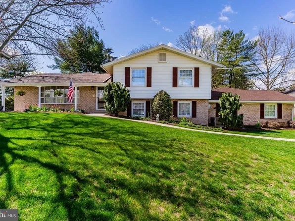 1120 Green Tree Rd, Harrisburg, PA 17112