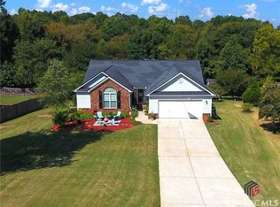 210 Stream Side Ct, Winder, GA 30680