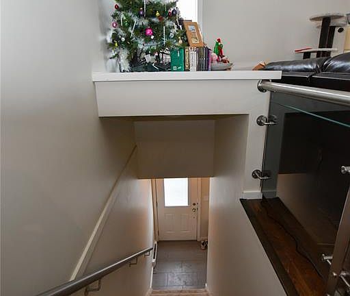 3rd image of UNIT 204-2315 McClocklin ROAD