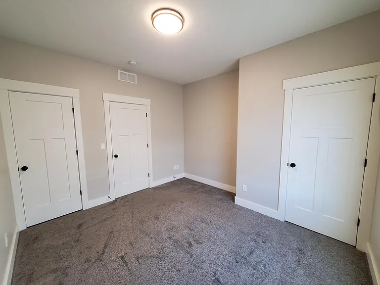 656 Saturn Ave #C — Photo 9