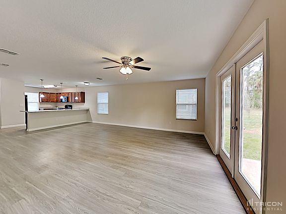 4th image of 4489 Glendas Meadow Dr