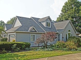 822 Arboretum Cir, Northfield, OH 44067
