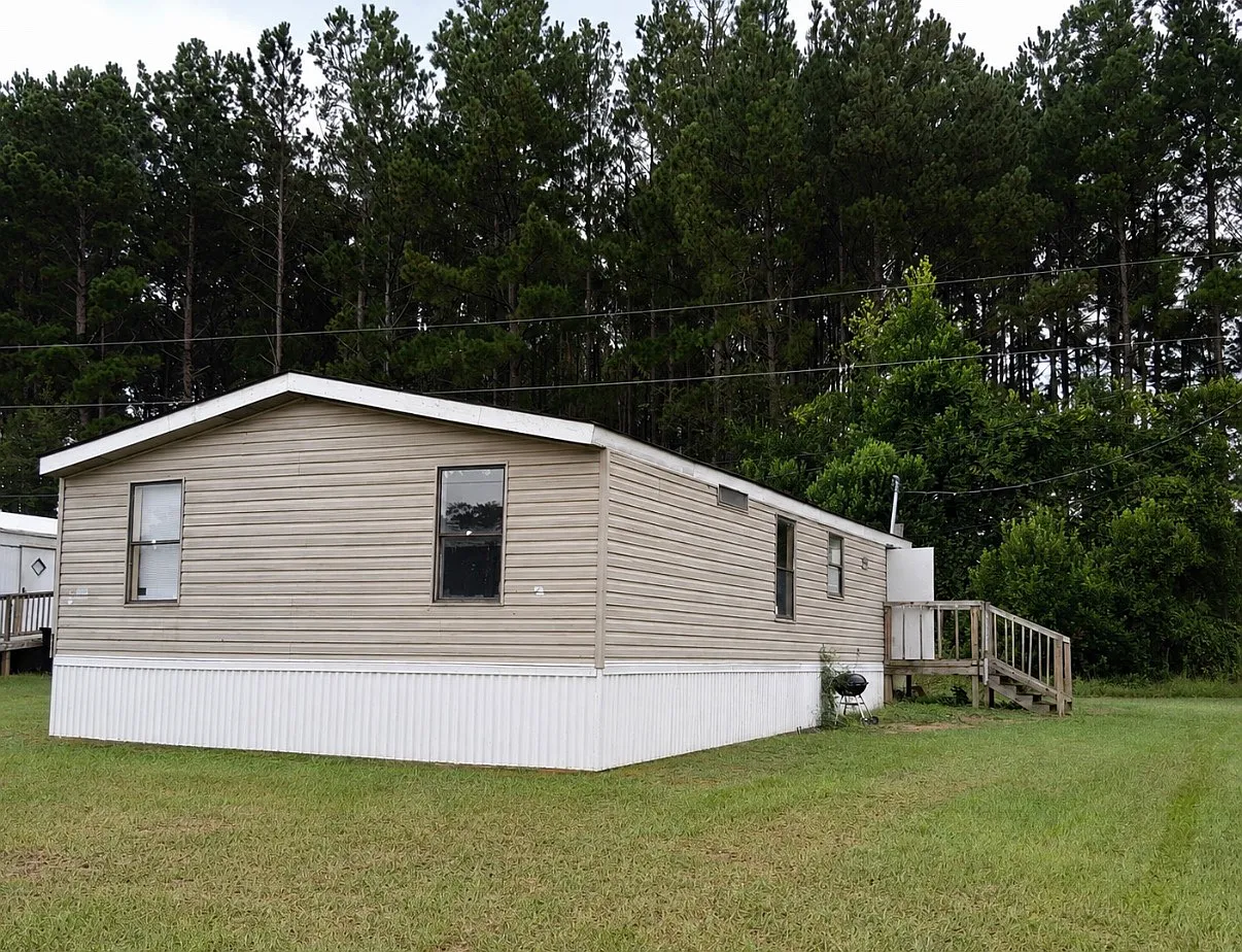 321 Lacross Rd — Photo 1