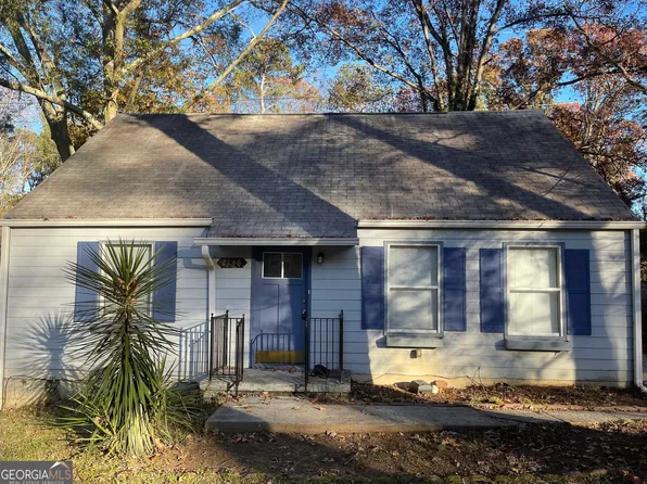 2146 Pinehurst Dr, East Pt, GA 30344