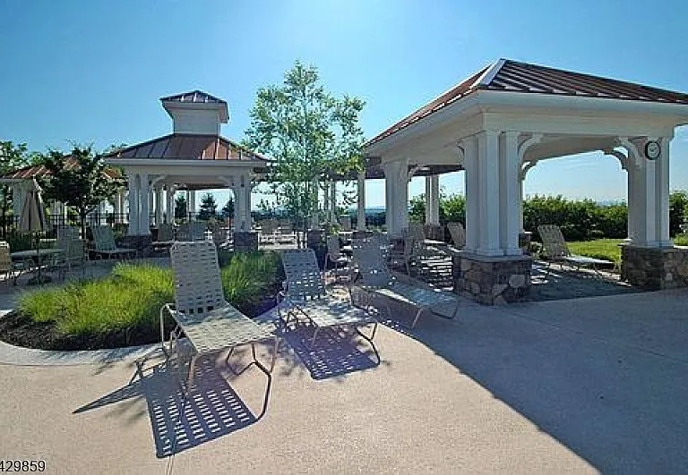 8 Quarry Dr #C1 — Photo 24