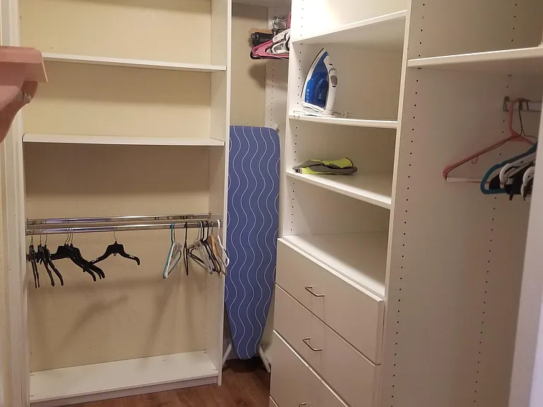 22639 Oakcrest Ct #A — Photo 17