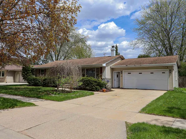 206 S Midpark Dr, Appleton, WI 54915
