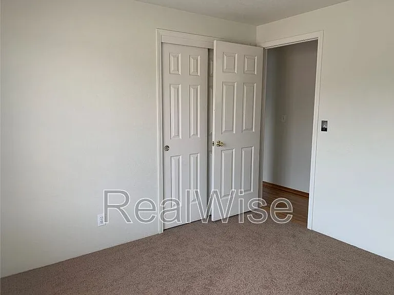 210 Sweetbrier Dr — Photo 16