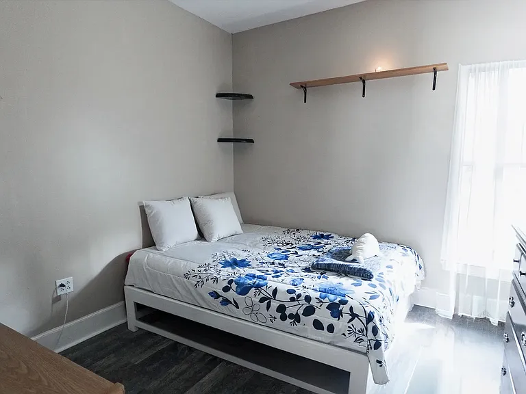 72 Walnut St #1 — Photo 10