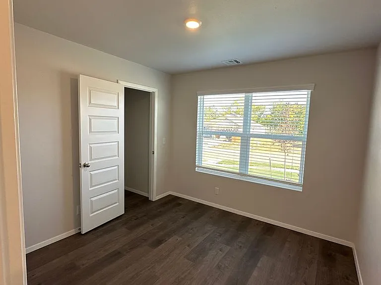 8205 E Oakland St — Photo 5