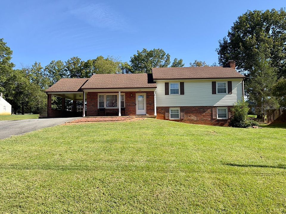 1st image of 139 Woodhaven Dr