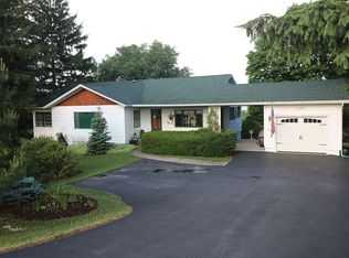 6197 E Lake Rd, Auburn, NY 13021