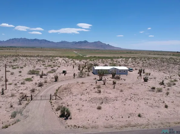 13815 Lucca Rd SW, Deming, NM 88030