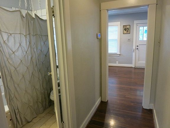 5th image of 503 E E St