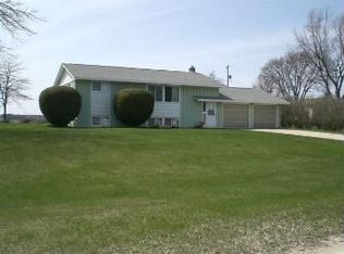 1933 Sumner St, Rubicon, WI 53078