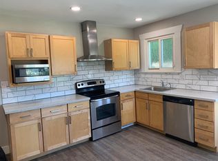 205 SW 2nd St, Renton, WA 98057