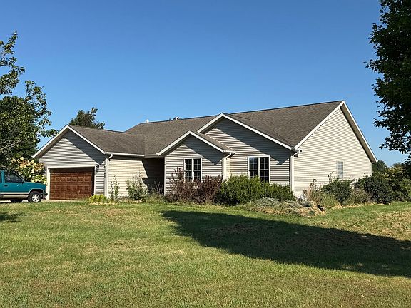3rd image of 145 Timber Ridge Rd