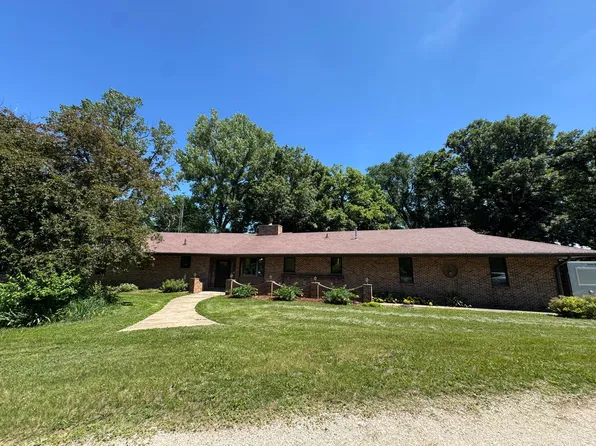 4280 Inkpaduta Ave, Webster City, IA 50595