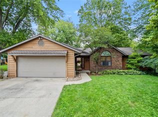 408 Crestwood Dr, Swansea, IL