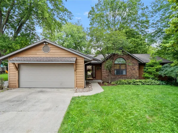 408 Crestwood Dr, Swansea, IL 62226