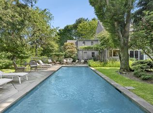 679 Hill St, Southampton, NY 11968