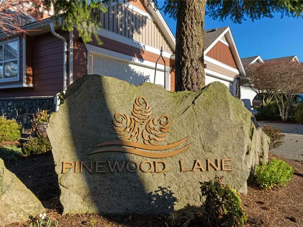 6364 Pinewood Ln, Nanaimo, BC V9V 1A4