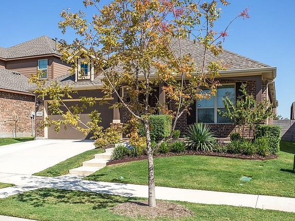 3rd image of 1720 Cole Ln