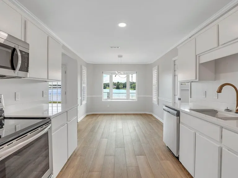 138 Wayfair Ln — Photo 11