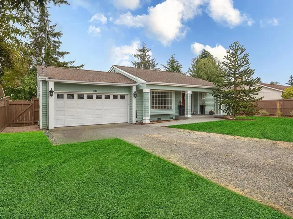 1517 SE Camano Dr, Camano Island, WA 98282