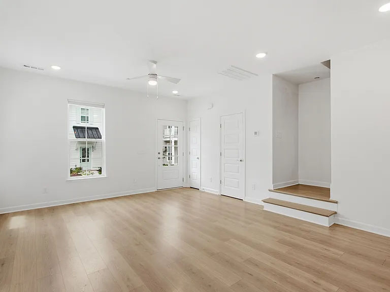 413 Drakes Way #1 — Photo 10