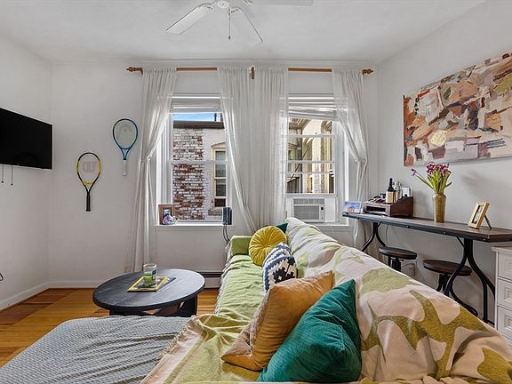 2nd image of 54 Myrtle St APT 10