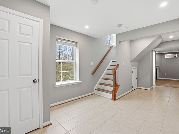 5th image of 7730 Shadowcreek Ter