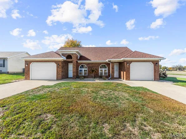 137-139 N 9th St, Dupo, IL 62239