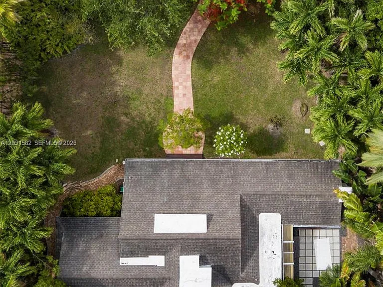 3945 Loquat Ave — Photo 52