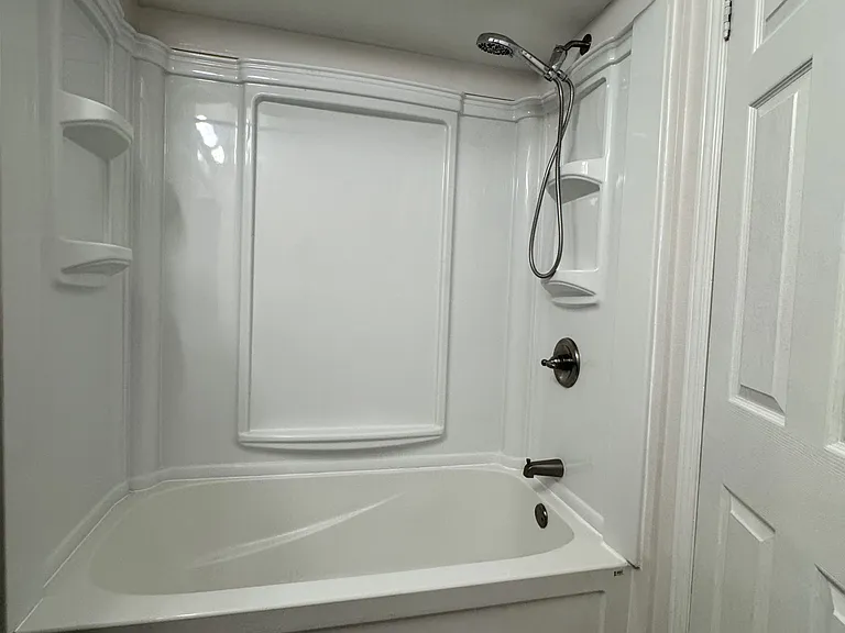 145 Penfield Dr — Photo 20