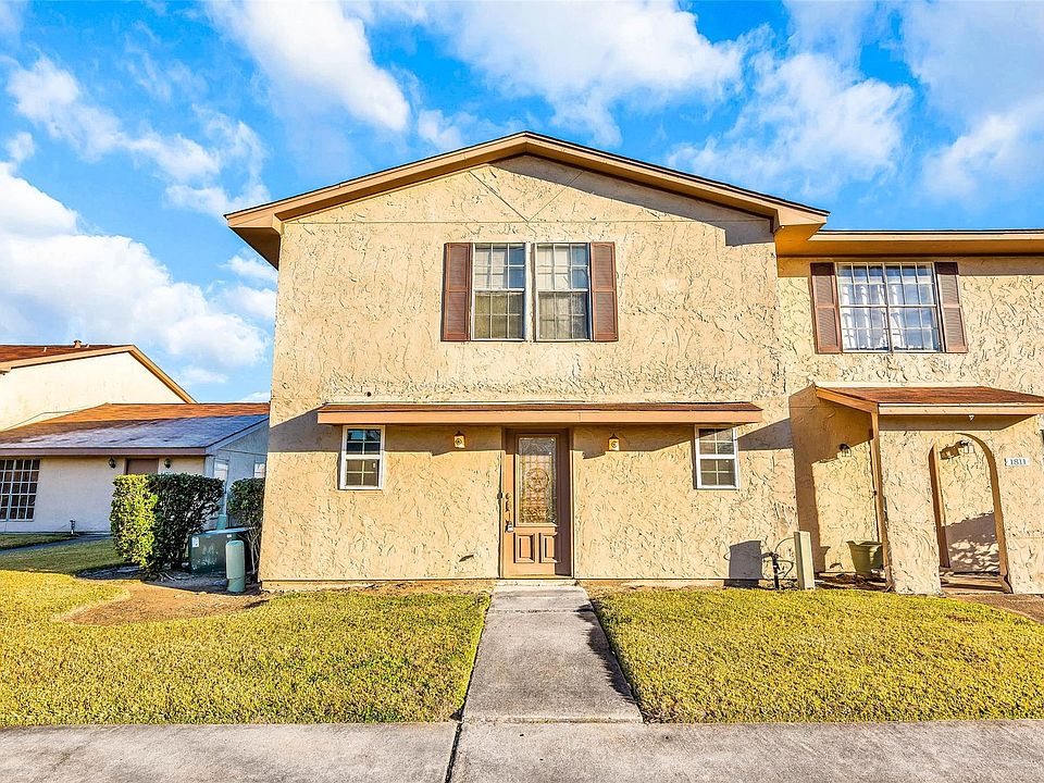 1st image of 1809 Country Village Blvd
