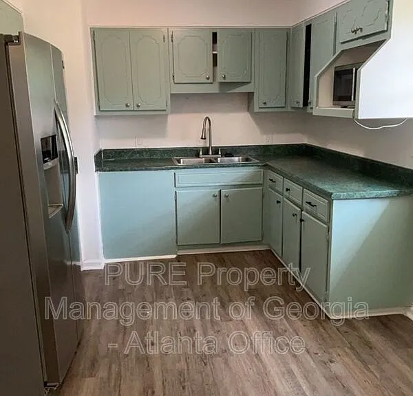 314 Sterling St — Photo 7