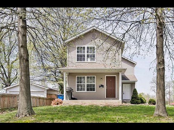 New finished basement with egress window! Don't miss out!