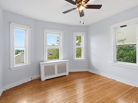 2nd image of 10 Fremont Ave
